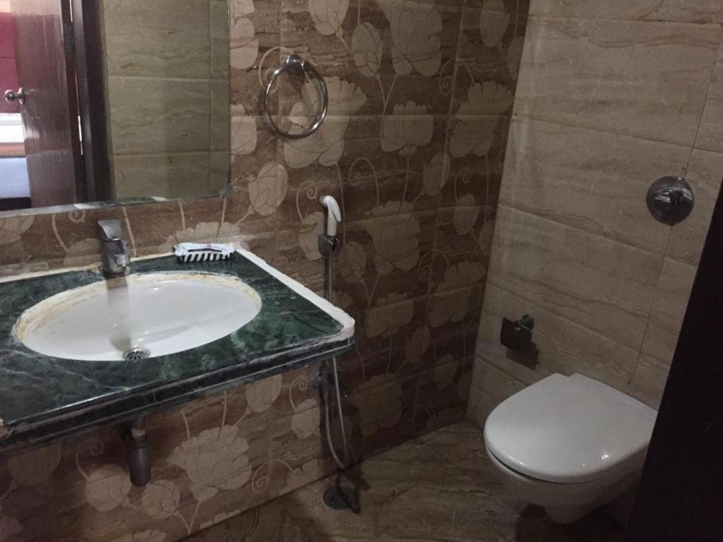 Hotel Patliputra Nirvana Patna  Bagian luar foto