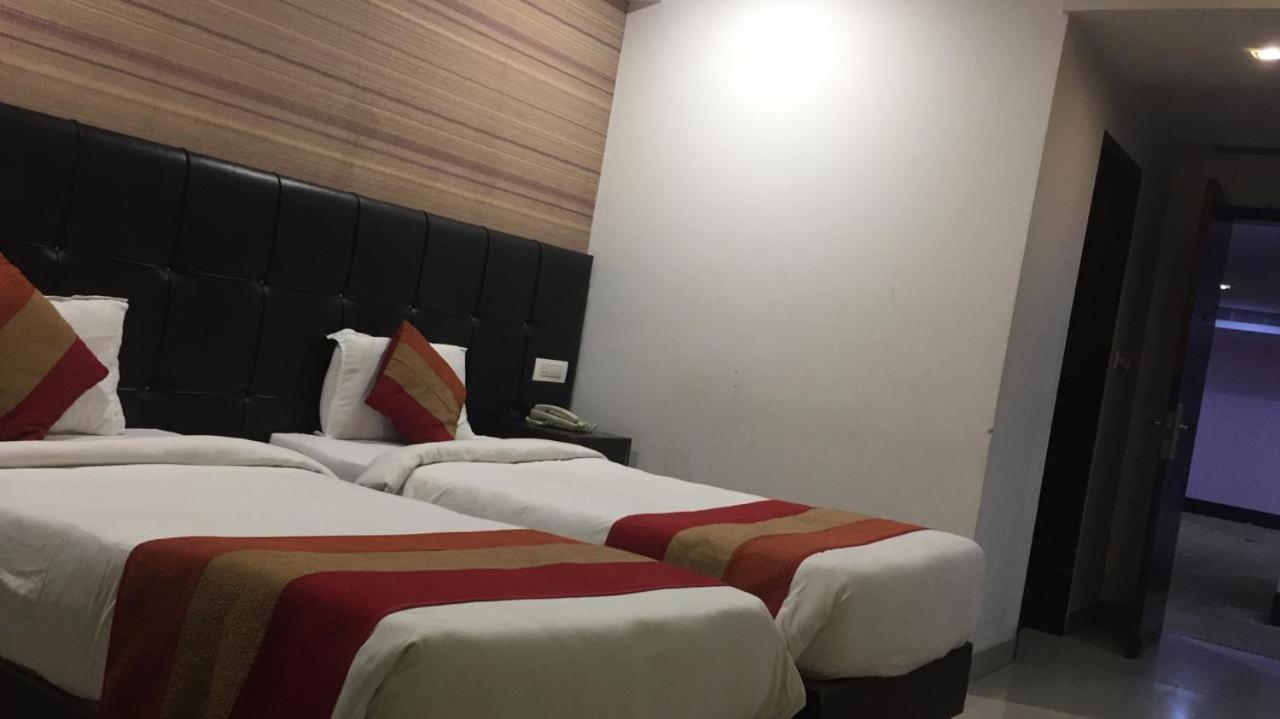 Hotel Patliputra Nirvana Patna  Bagian luar foto
