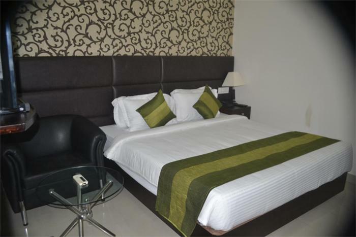 Hotel Patliputra Nirvana Patna  Bagian luar foto